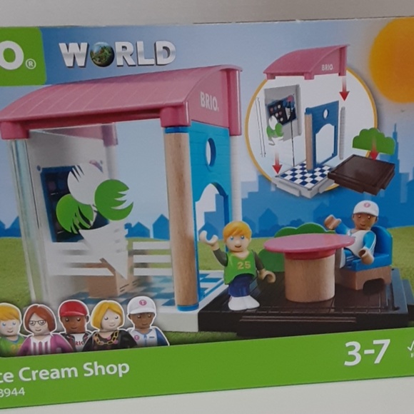 Brio World 13-Piece Ice Cream Shop New Ages 3-7 - Picture 2 of 7